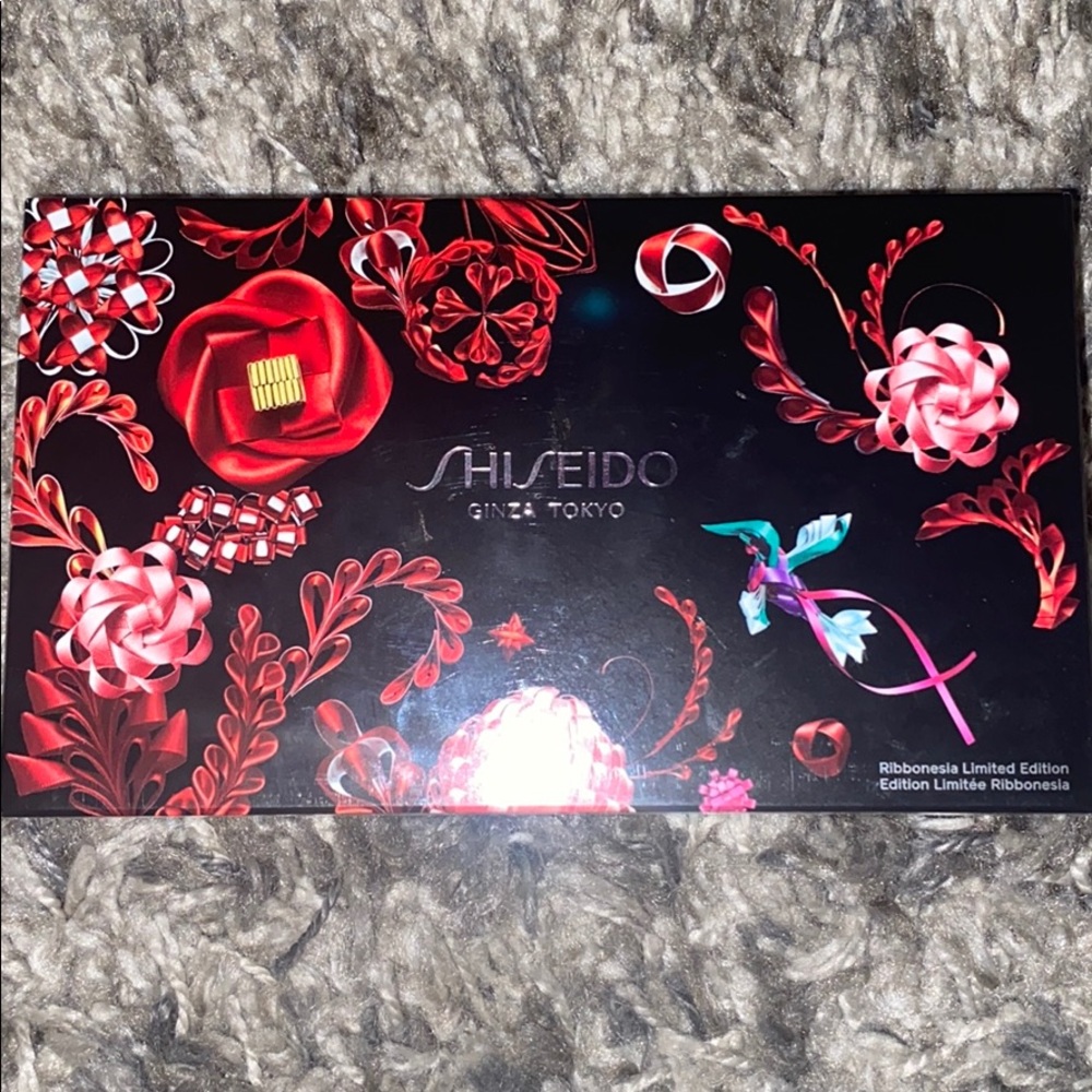 Shiseido lipstick set